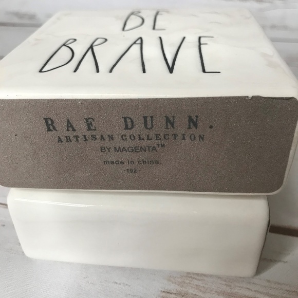 Rae Dunn Double Sided BE BRAVE WORK HARD Plaque - Picture 6 of 6